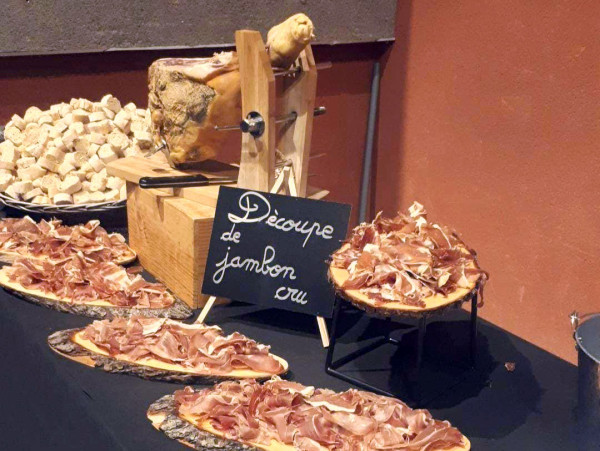 Traiteur pour anniversaire avec ou sans service  